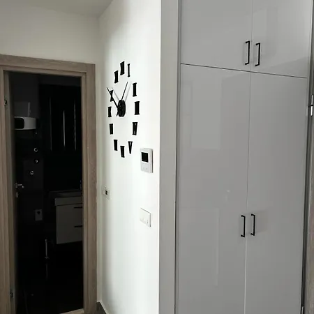 Veluni - - Free Parking Apartmán *