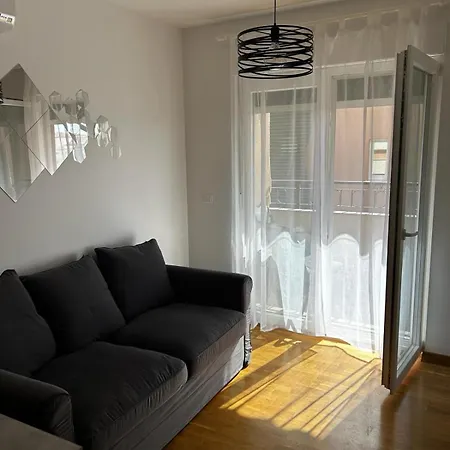 Apartment Veluni - - Free Parking